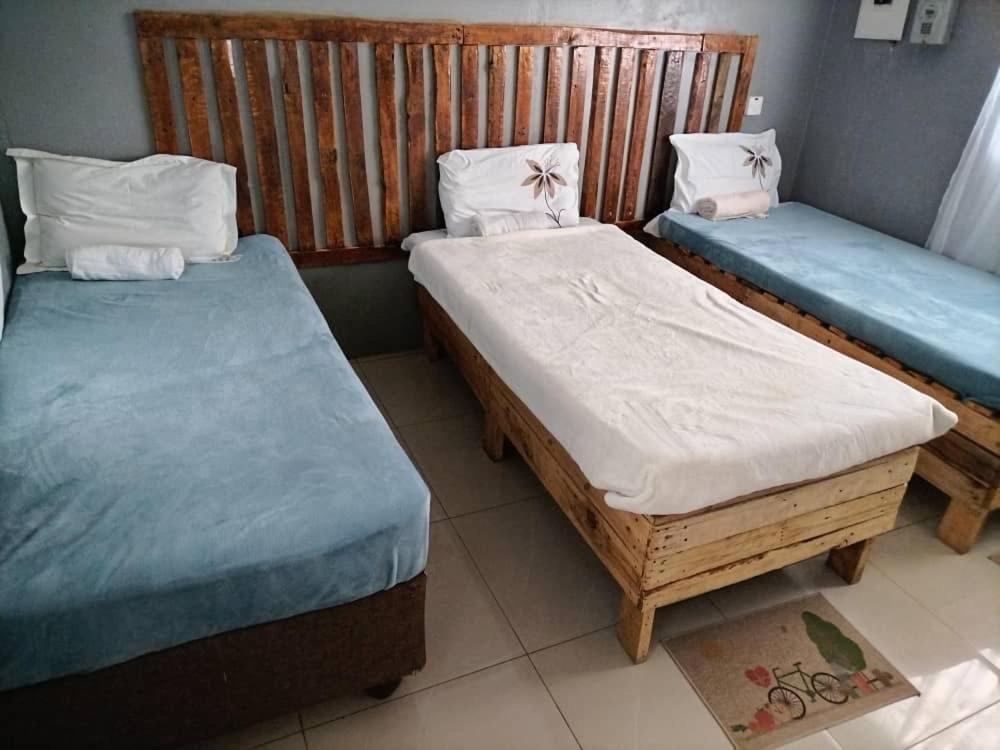 Jungle Breeze Home Stay Касане Экстерьер фото