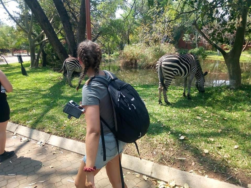 Jungle Breeze Home Stay Касане Экстерьер фото
